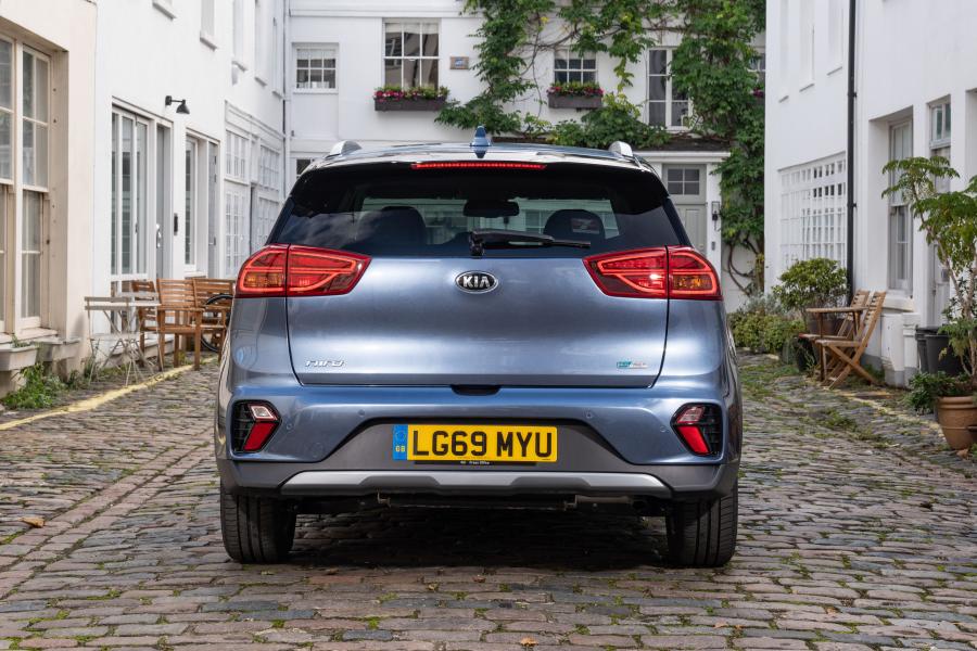  Kia Niro Plug-In Hybrid (DE) 2019 года  (UK) (фото 18 из 40)